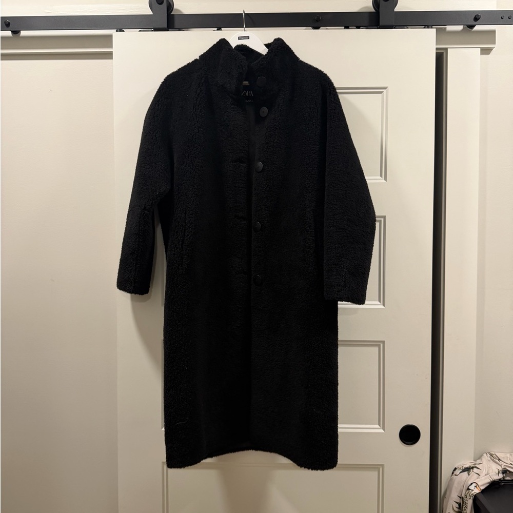 Zara Black Textured Coat